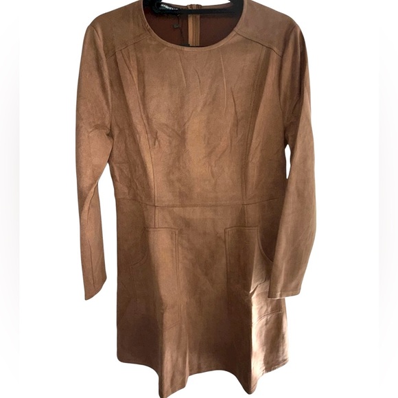 🍁5/$25 ALLEGRA K Tan stretch faux leather 2 pocket zip back dress - NWT - Picture 1 of 2